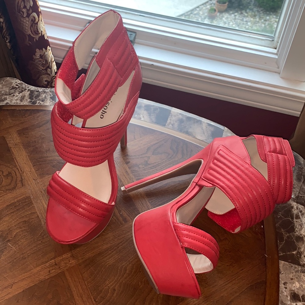 Zigi Soho Red Platform Stiletto Heels Women’s Size 9